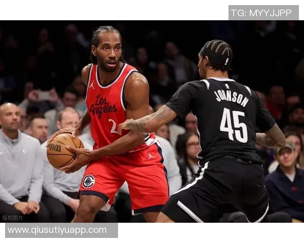 快船全员积极备战明日季前赛首战广州训练照曝光